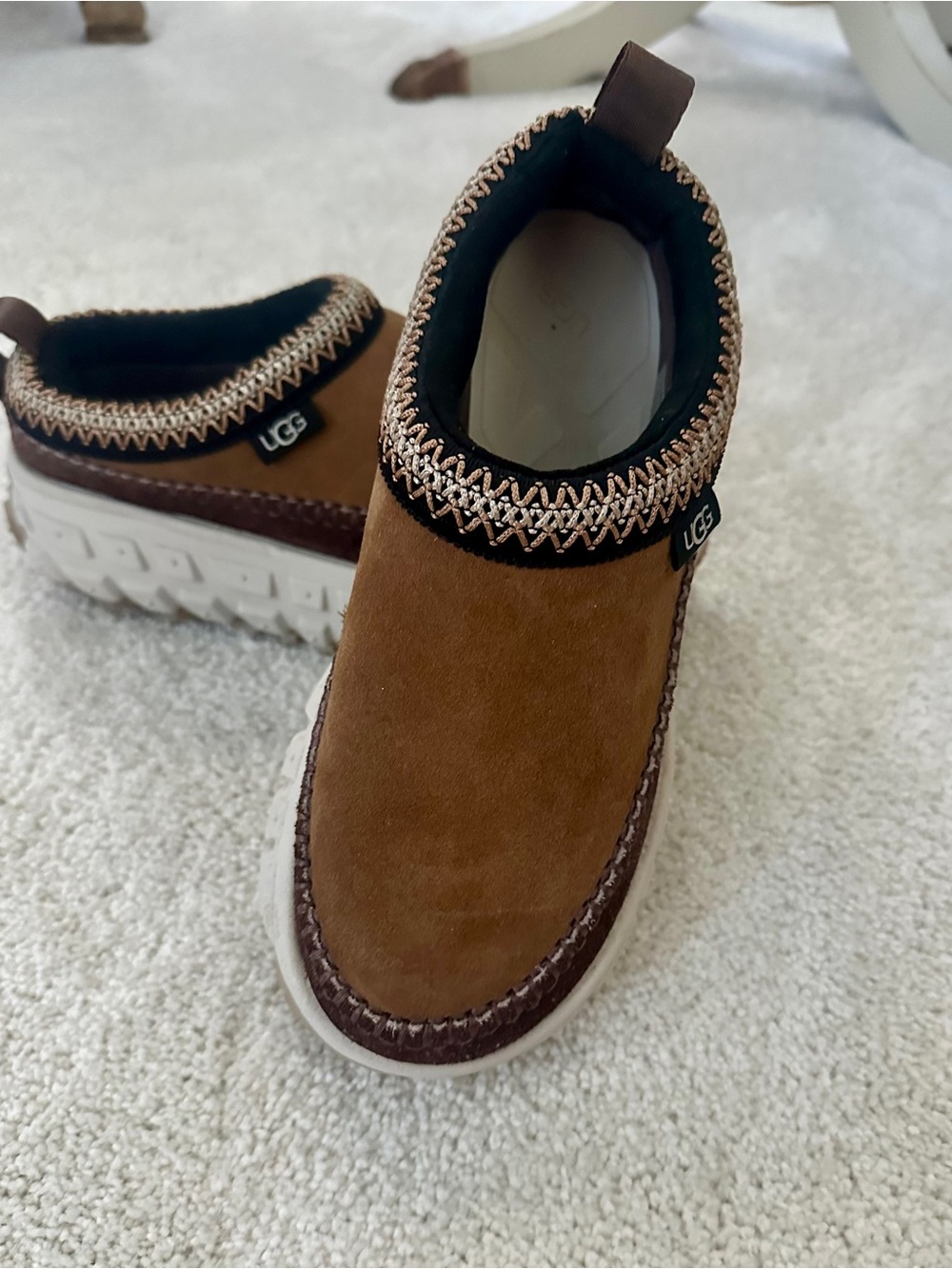 UGG Chestnut Suede Slip-On venture daze Casual Shoes